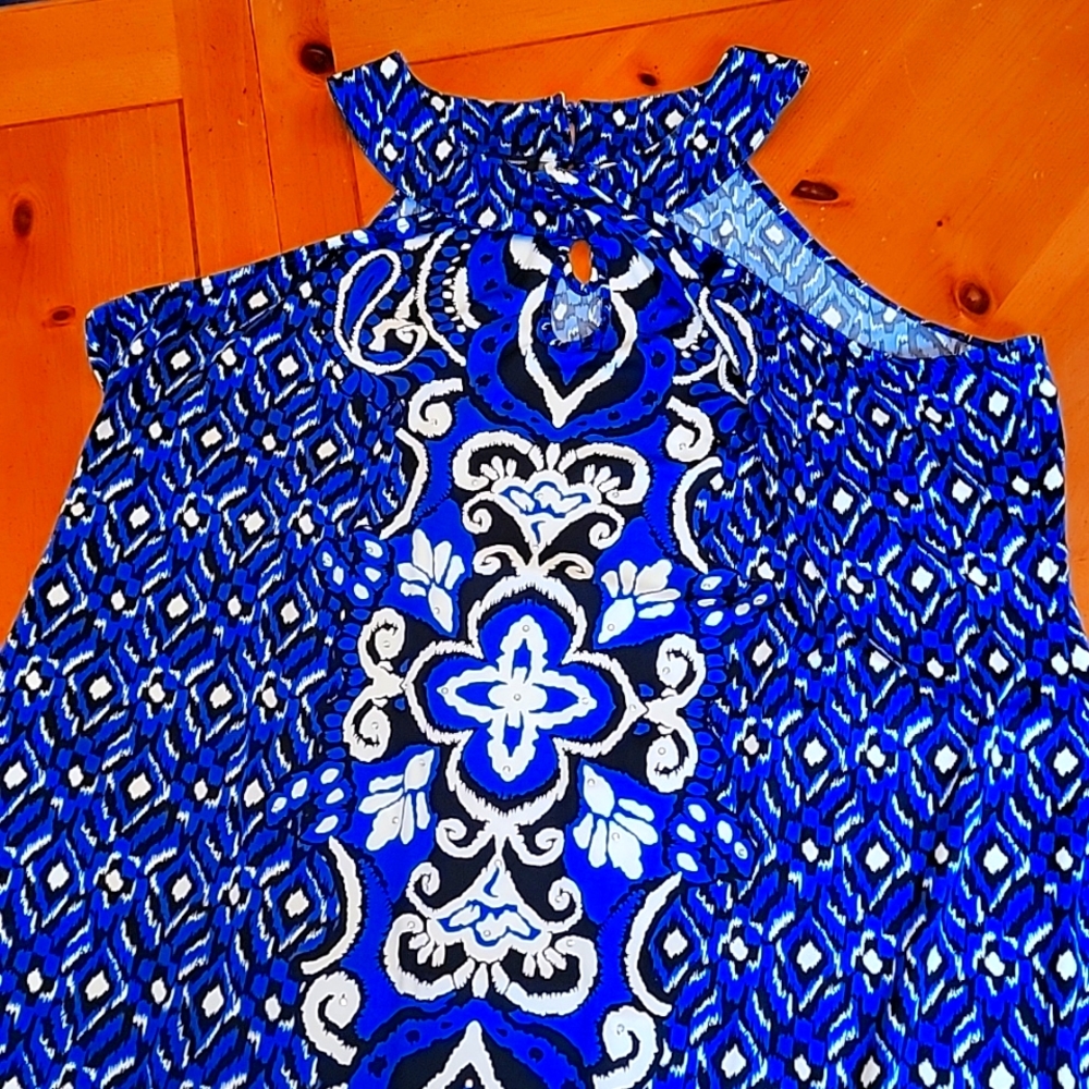 INC 2X blue, black and white